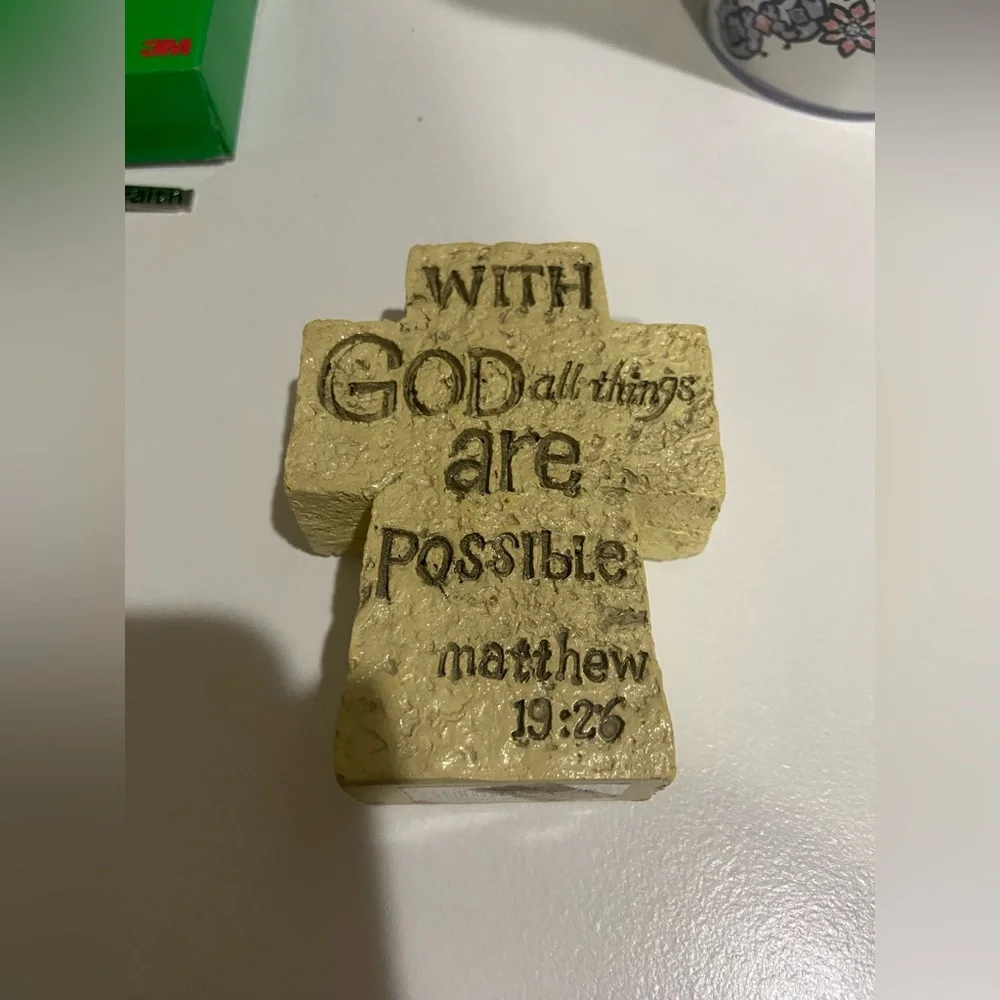 5/$10 | A Cross | Home Decor - Picture 2 of 4